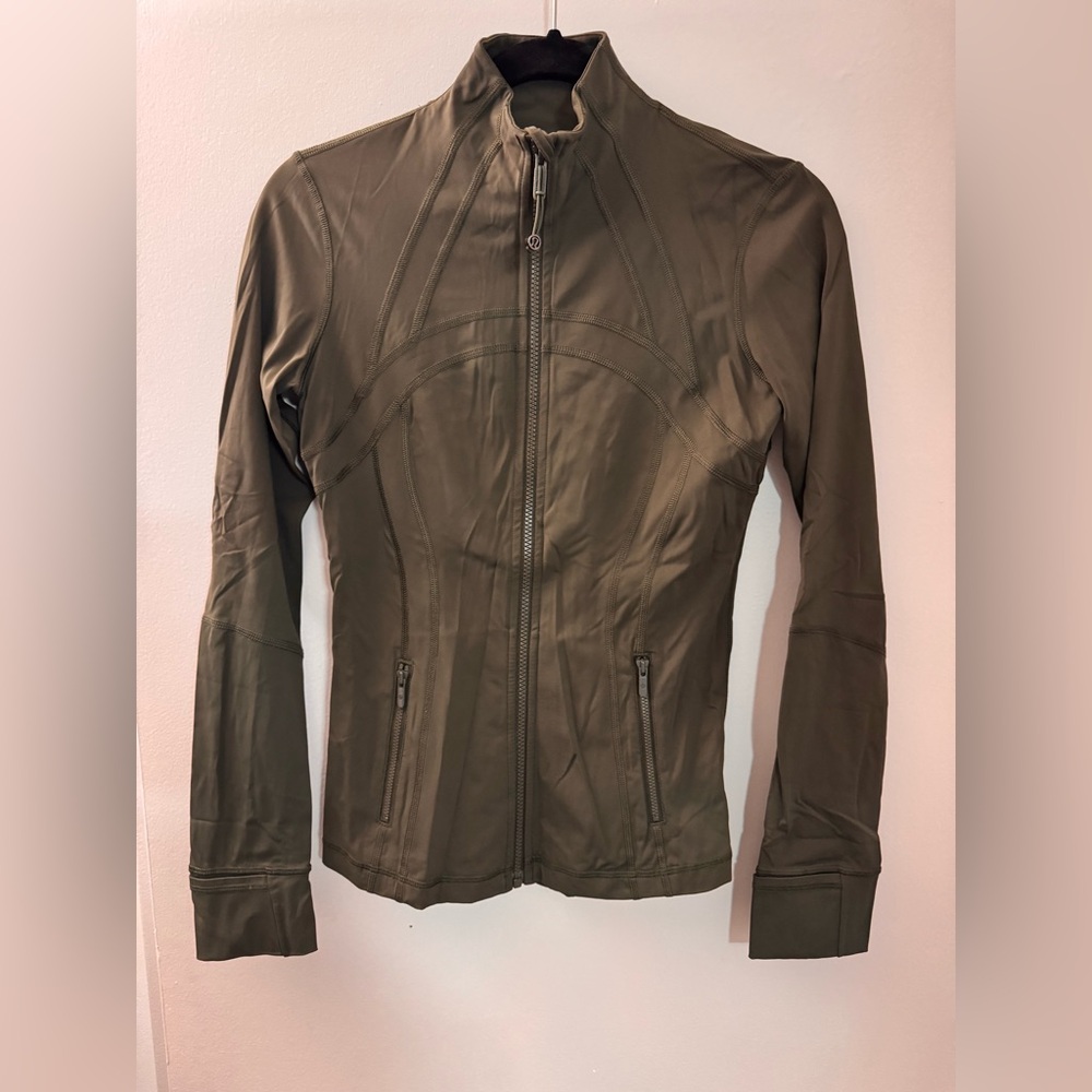 Lululemon Olive Green Women's Athletic Jacket